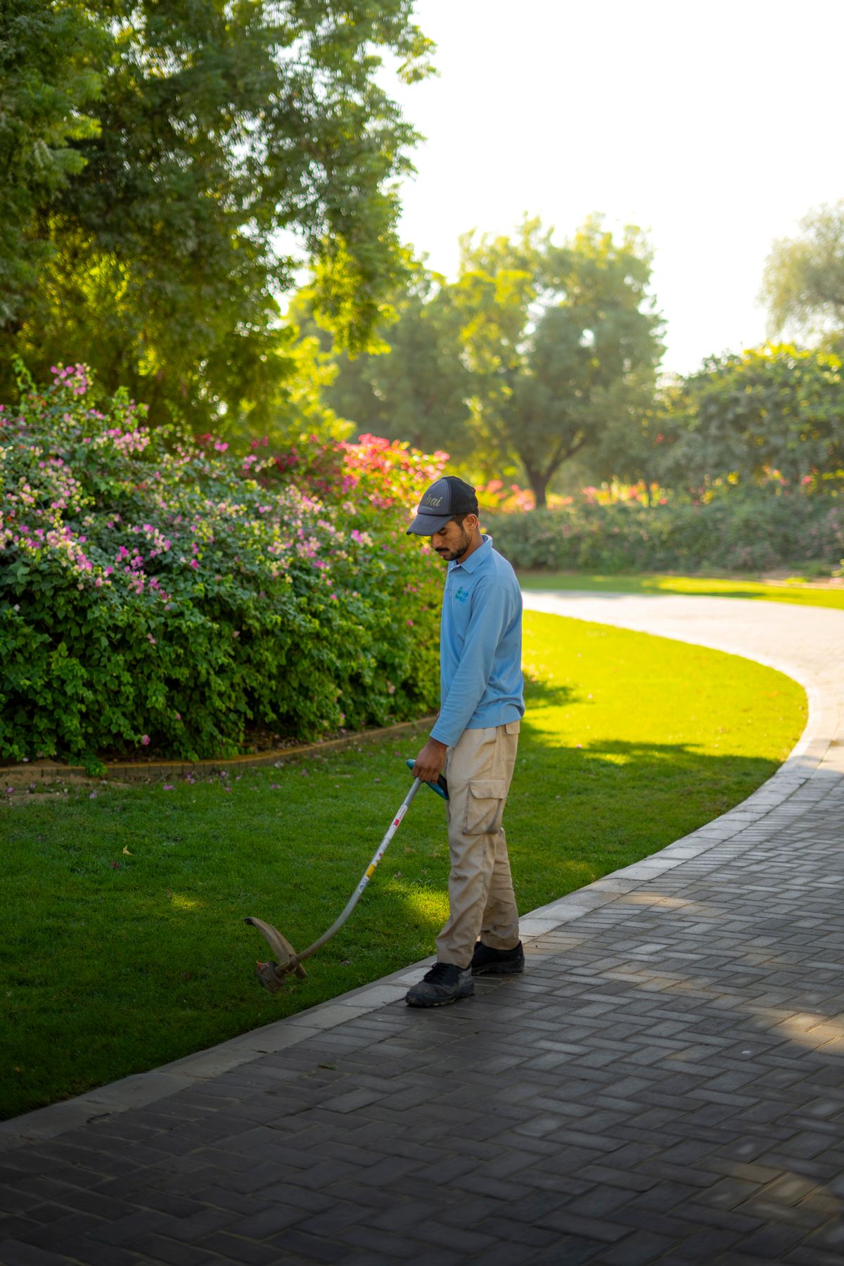 Contractor Insurance Utah Utah landscaping contractor on a job site